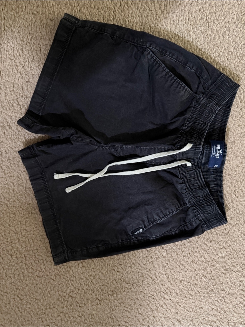 Hollister Men's Black Shorts with White Drawstring